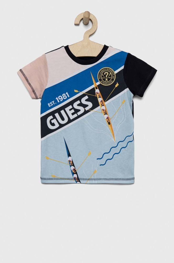 Дитяча бавовняна футболка Guess візерунок колір блакитний (2898335)