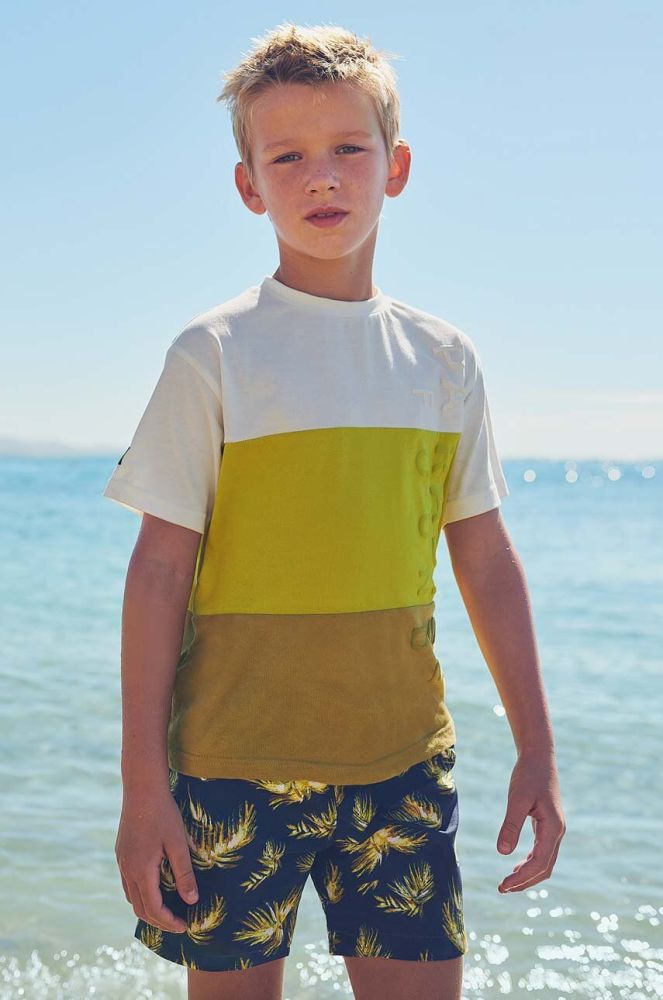 Дитяча бавовняна футболка Mayoral колір жовтий візерунок (2940682)