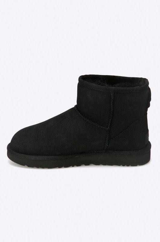 Замшеві чоботи UGG Classic Mini II колір чорний фото 3