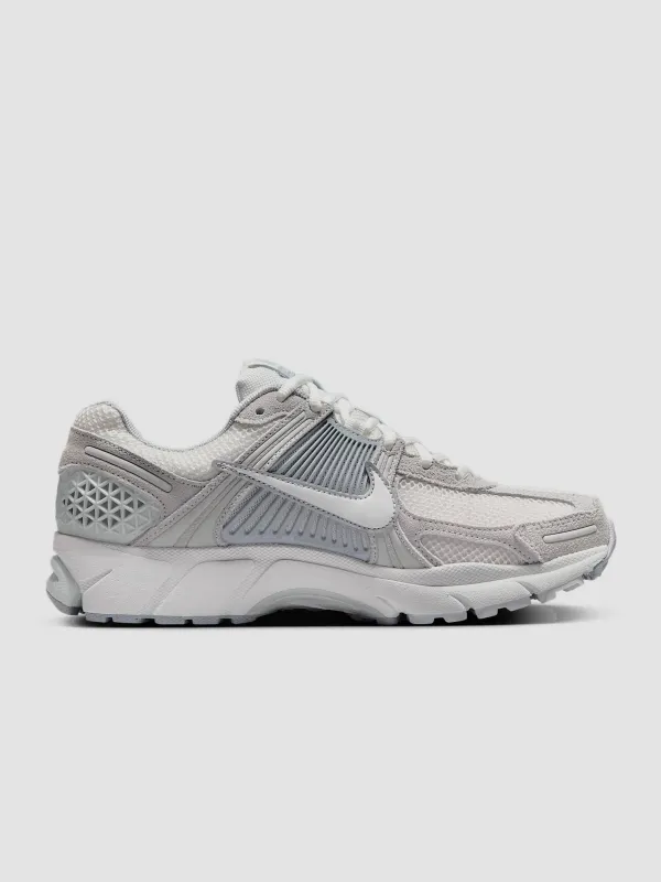 Жіночі Кросівки повсякденні NIKE Zoom Vomero 5