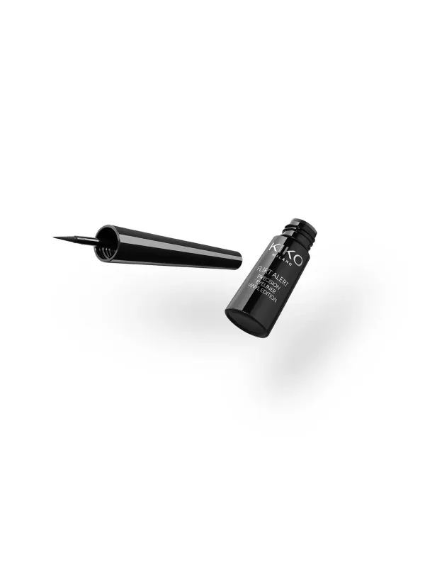 Підводка для очей KIKO MILANO Flirt Alert, відтінок 03 Vinyl Black