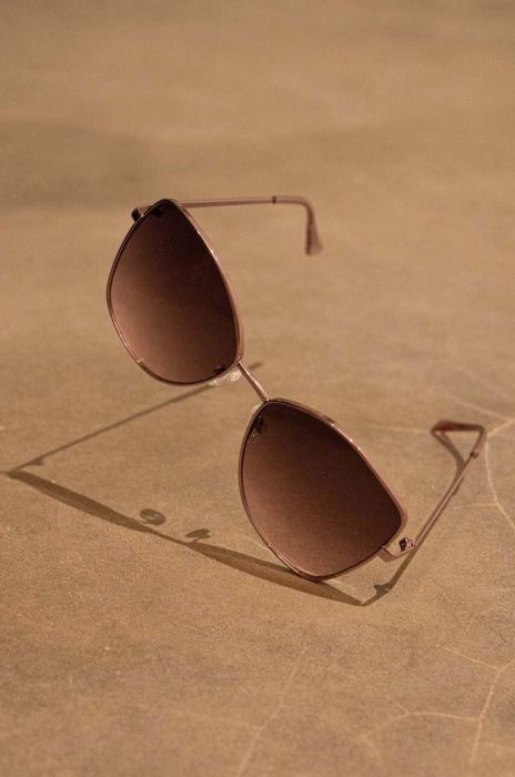 Сонцезахисні окуляри Medicine жіночі колір рожевий (3143581)