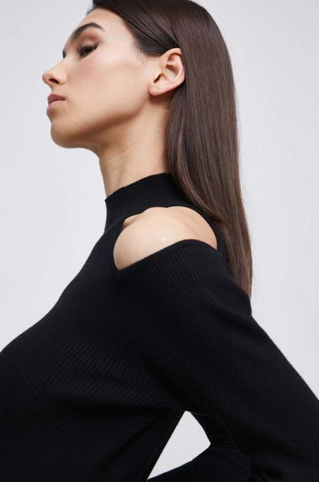 Светр Medicine жіночий колір чорний легкий півгольф (2874737)