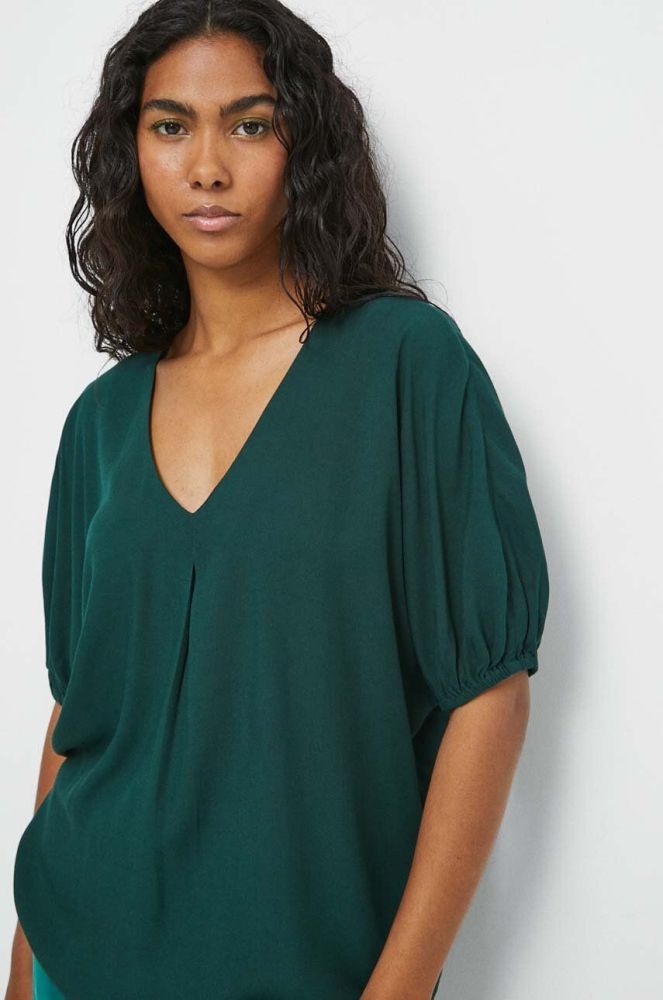Блузка Medicine жіноча колір зелений однотонна (3398823)