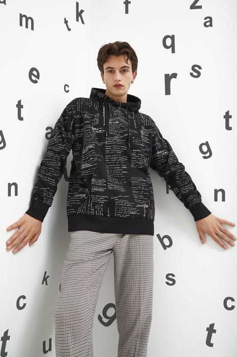 Блузка Medicine чоловіча колір чорний з капюшоном візерунок
