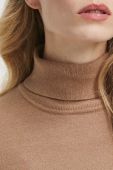 Светр Medicine жіночий колір бежевий легкий гольф (3569354)