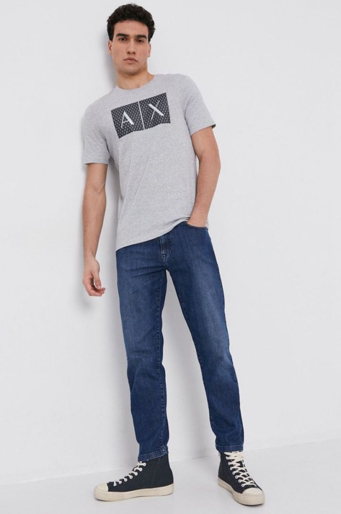 Бавовняна футболка Armani Exchange колір сірий з принтом фото 2