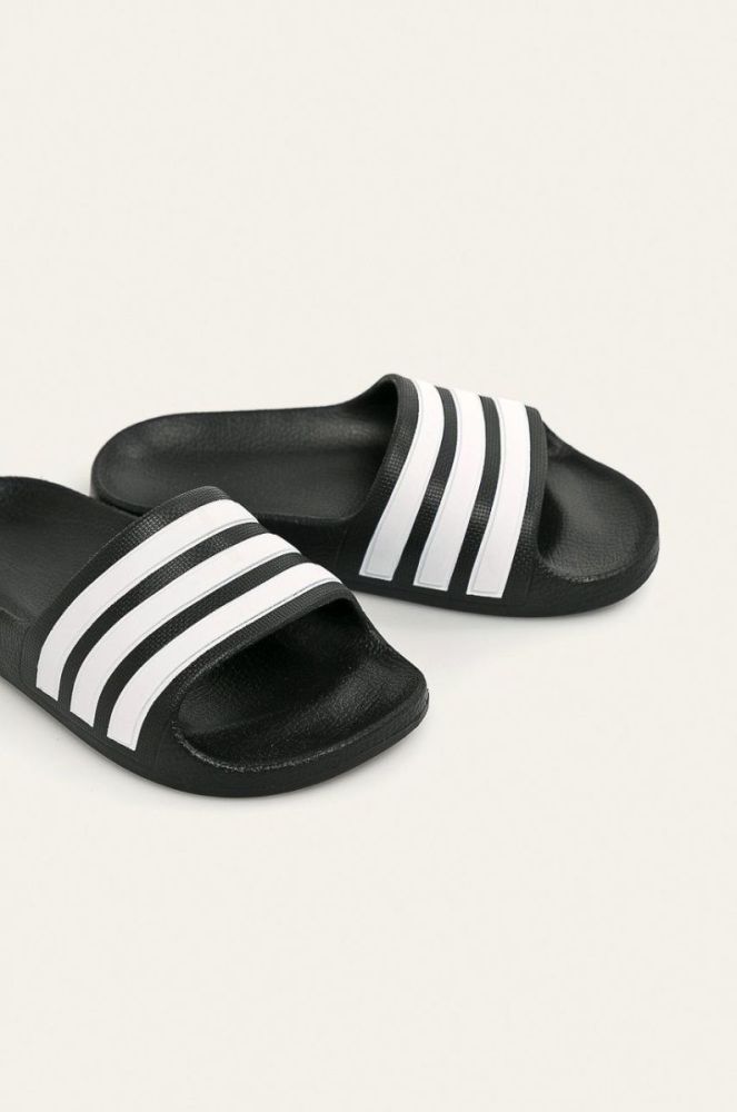 adidas Performance - Дитячі шльопанці колір чорний фото 2