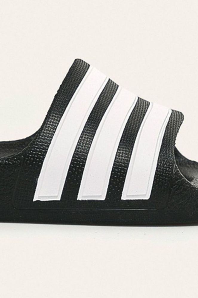 adidas Performance - Дитячі шльопанці колір чорний фото 4