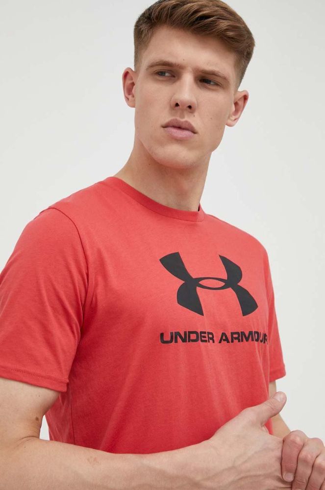 Футболка Under Armour чоловіча колір бордовий з принтом 1329590-100