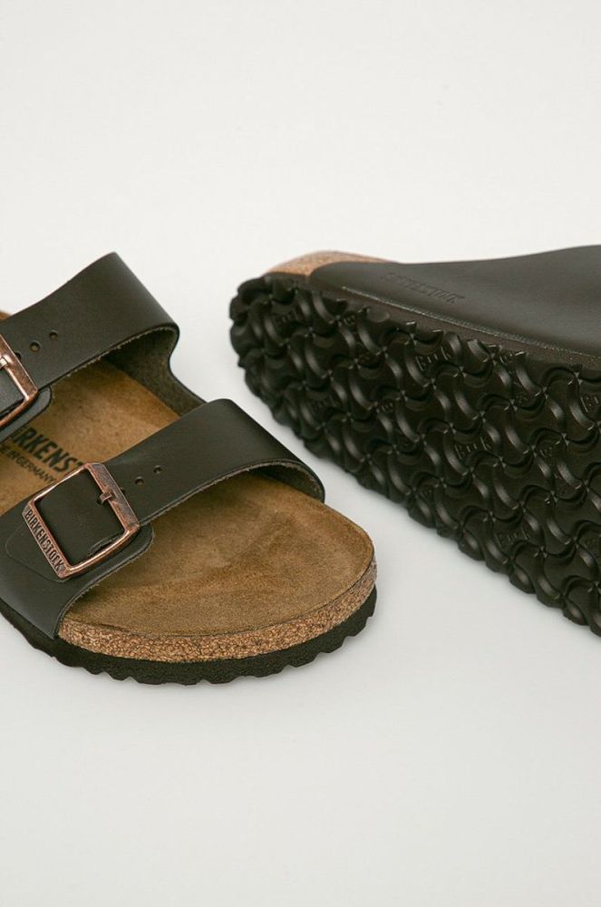 Шкіряні шльопанці Birkenstock Arizona чоловічі колір коричневий 51101 фото 3
