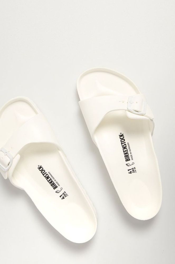 Шльопанці Birkenstock чоловічі колір білий фото 2