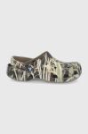 Шльопанці Crocs Classic Realtree колір зелений 12132 CLASSIC.REALTREE.12132-khaki Шльопанці Crocs Classic Realtree колір зелений 12132 CLASSIC.REALTREE.12132-khaki