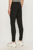 Штани Under Armour чоловічі колір чорний однотонні 1361642-001