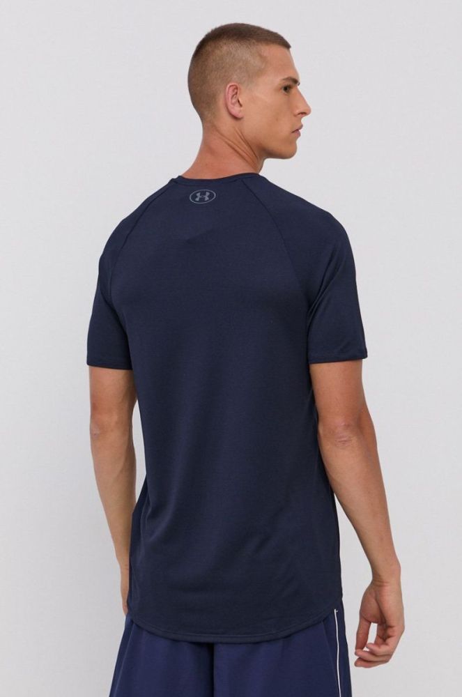 Футболка Under Armour 1345317 чоловіча колір синій гладкий фото 3