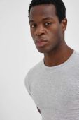 Футболка United Colors of Benetton чоловічий колір сірий однотонний