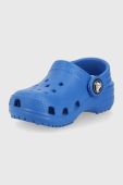 Дитячі шльопанці Crocs колір блакитний (2148216)