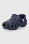 Дитячі шльопанці Crocs колір синій (2148201)