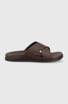 Шкіряні шльопанці UGG Wainscott Slide чоловічі колір коричневий Шкіряні шльопанці UGG Wainscott Slide чоловічі колір коричневий