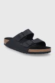 Шльопанці Birkenstock Arizona чоловіче колір чорний Regular Width 1019098-Black