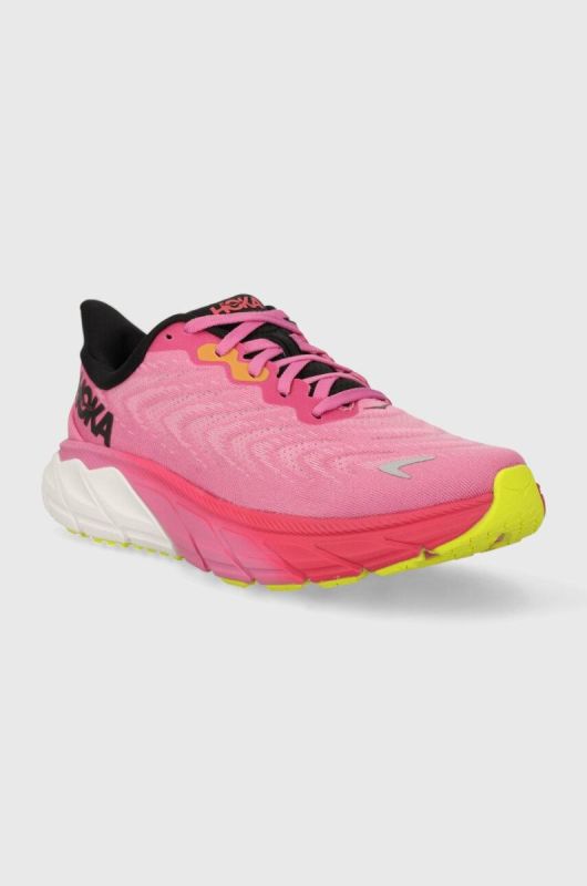 Бігові кросівки Hoka One One Arahi 6 колір рожевий фото 2