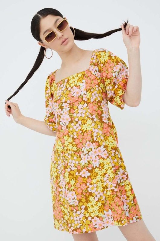 Сукня Billabong колір жовтий mini розкльошена (2353343)