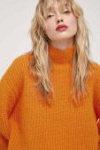 Вовняний светр Bruuns Bazaar жіночий колір помаранчевий теплий півгольф