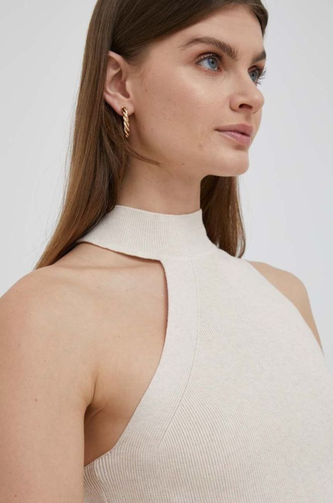 Топ Dkny жіночий колір бежевий півгольф (3080748) фото 4