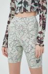 Шорти Reebok Classic HB8623 жіночі колір зелений з аплікацією висока посадка Шорти Reebok Classic HB8623 жіночі колір зелений з аплікацією висока посадка