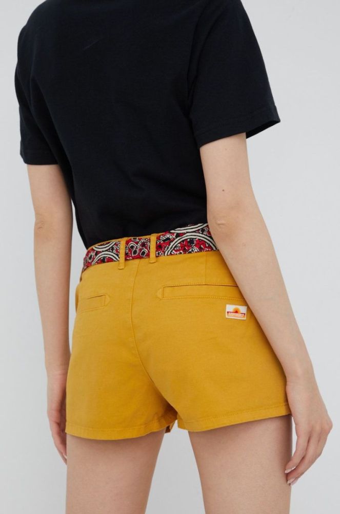 Шорти Superdry жіночі колір жовтий однотонні середня посадка фото 3