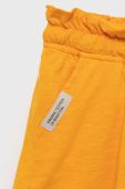 Дитячі бавовняні шорти United Colors of Benetton колір помаранчевий однотонні (2393586)