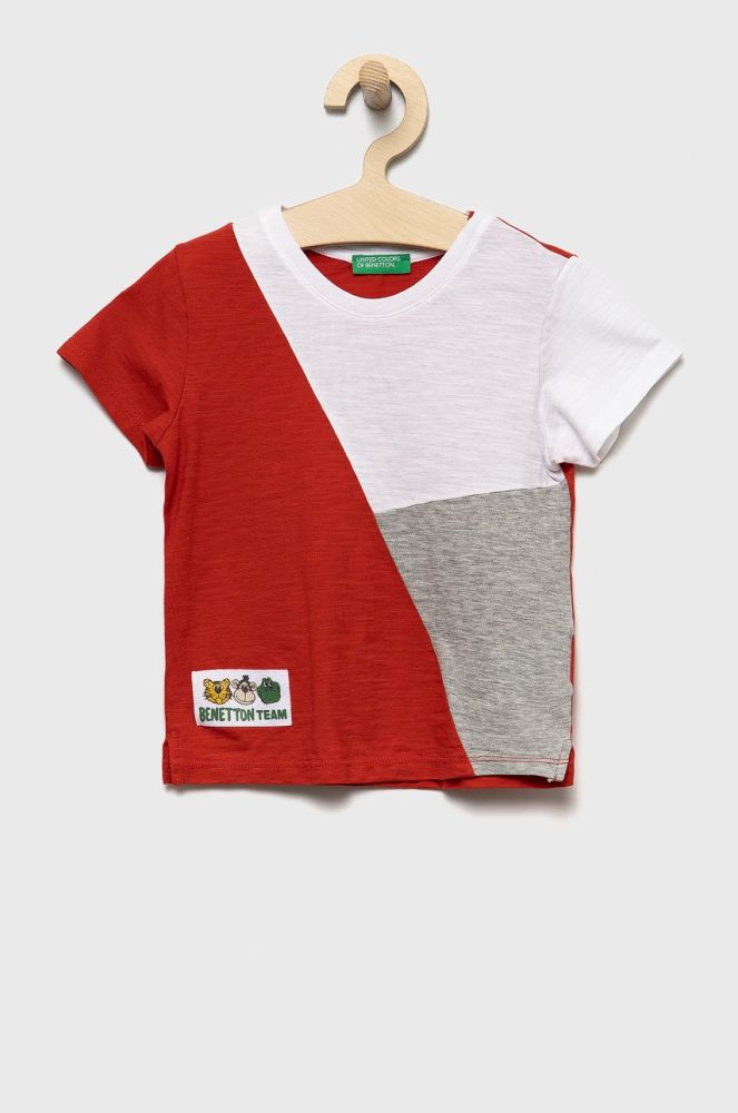 Дитяча бавовняна футболка United Colors of Benetton колір червоний з аплікацією