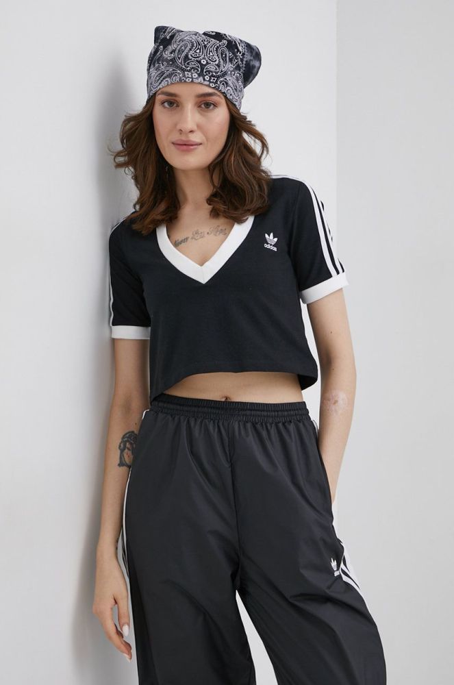 Футболка adidas Originals Adicolor HC2040 жіноча колір чорний HC2040-BLACK