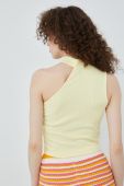 Топ Vero Moda жіночий колір жовтий півгольф