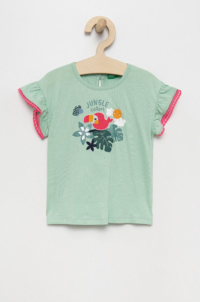 Дитяча бавовняна футболка United Colors of Benetton колір зелений (2324637)