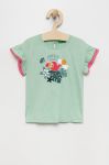 Дитяча бавовняна футболка United Colors of Benetton колір зелений (2324637)