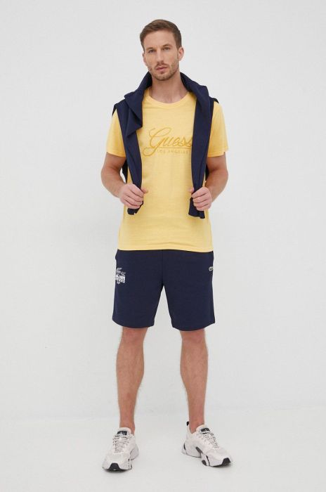 Бавовняна футболка Guess колір жовтий з аплікацією