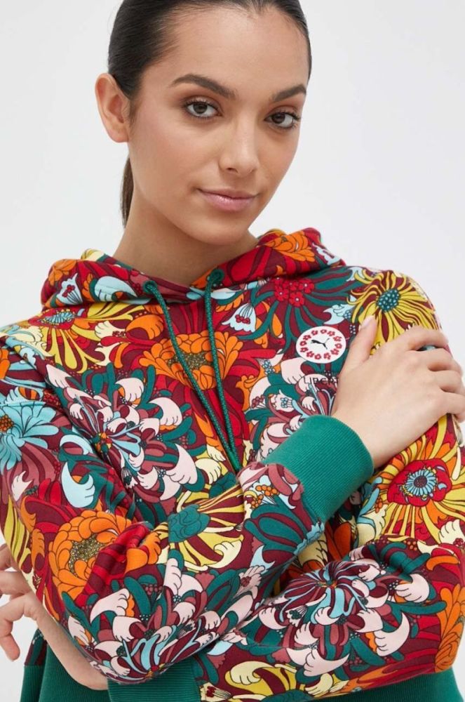 Бавовняна кофта Puma X Liberty жіноча з капюшоном візерунок колір барвистий фото 4