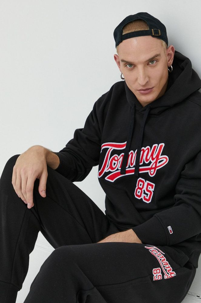 Кофта Tommy Jeans чоловіча колір чорний з капюшоном з аплікацією (2873733)