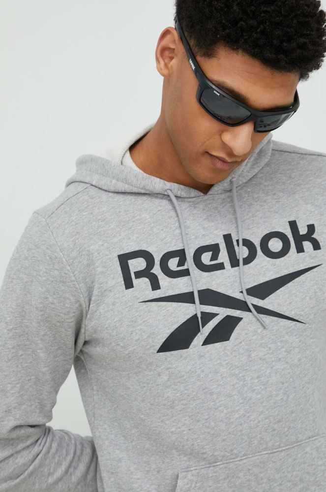 Кофта Reebok чоловіча колір сірий з капюшоном з принтом