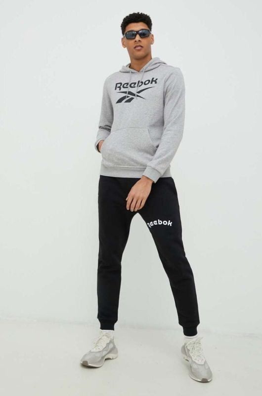 Кофта Reebok чоловіча колір сірий з капюшоном з принтом фото 2