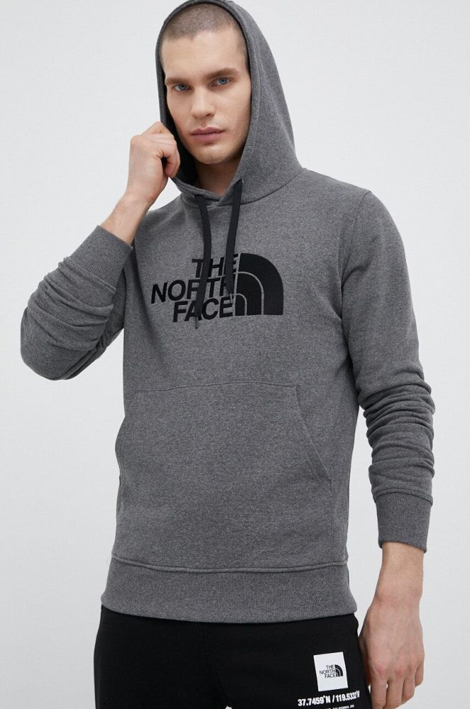 Кофта The North Face чоловіча колір сірий з капюшоном з аплікацією NF00A0TEGVD1-GVD1
