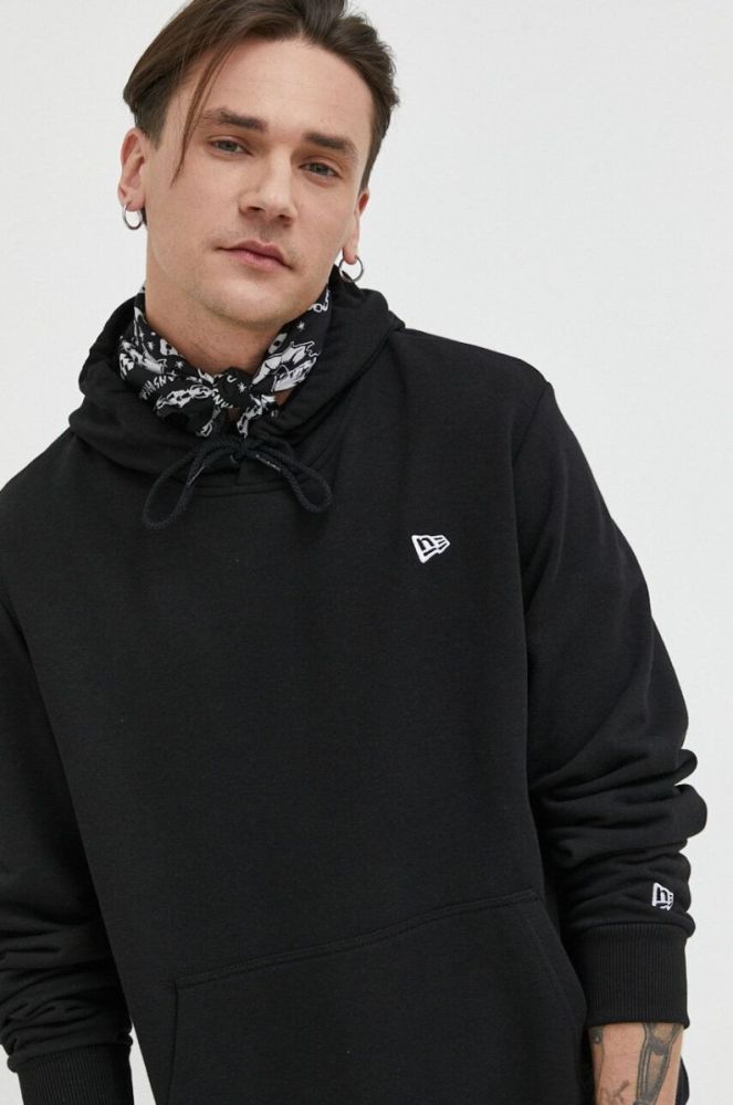 Кофта New Era чоловіча колір чорний з капюшоном однотонна фото 4