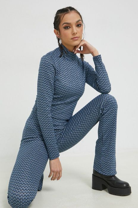 Лонгслів HUGO жіночий півгольф колір блакитний (2879514)