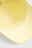 Бавовняна кепка Guess колір жовтий з аплікацією