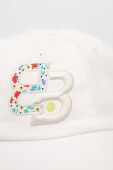 Дитяча бавовняна кепка United Colors of Benetton колір білий з аплікацією (3035657)