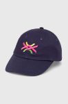 Дитяча бавовняна кепка United Colors of Benetton колір синій з аплікацією
