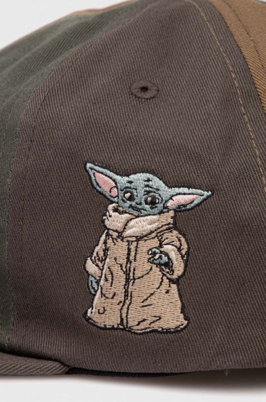 Бавовняна шапка DC x Star Wars колір зелений з аплікацією фото 2