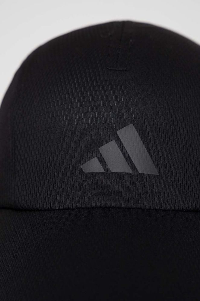 Кепка adidas Performance колір чорний з принтом (2923526) фото 2