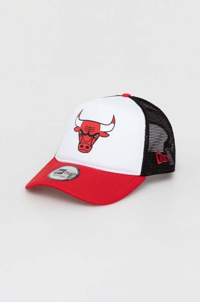 Кепка New Era колір білий з аплікацією CHICAGO BULLS